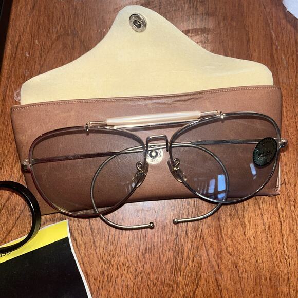 BUSHNELL SPORT PACK BINOCULARS, RADIO, HEADPHONES, GLASSES, CASE - Picture 7 of 11